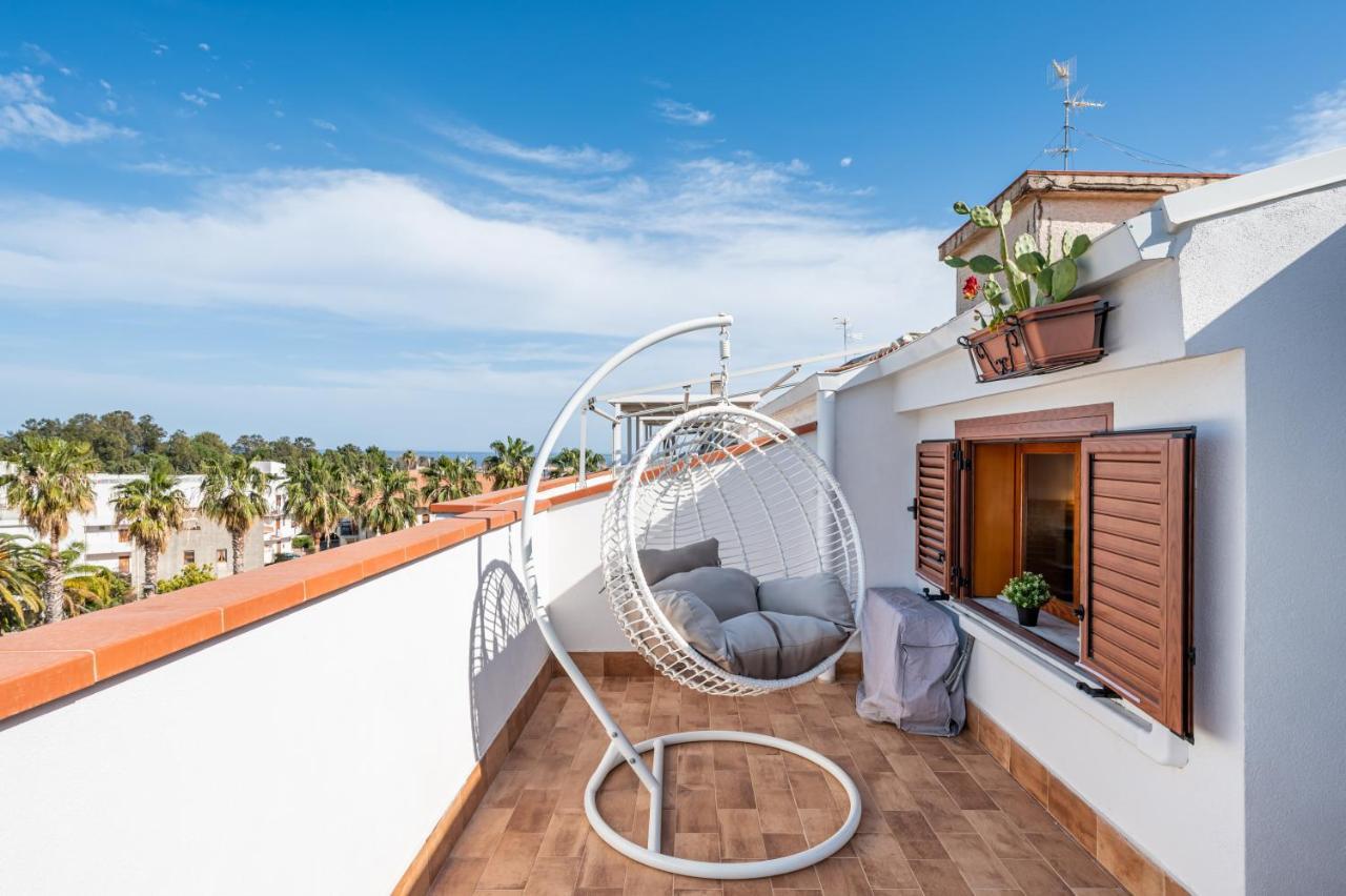 Apartamento Naxos Charming Penthouse With Swimming Pool X6 Giardini-Naxos Exterior foto