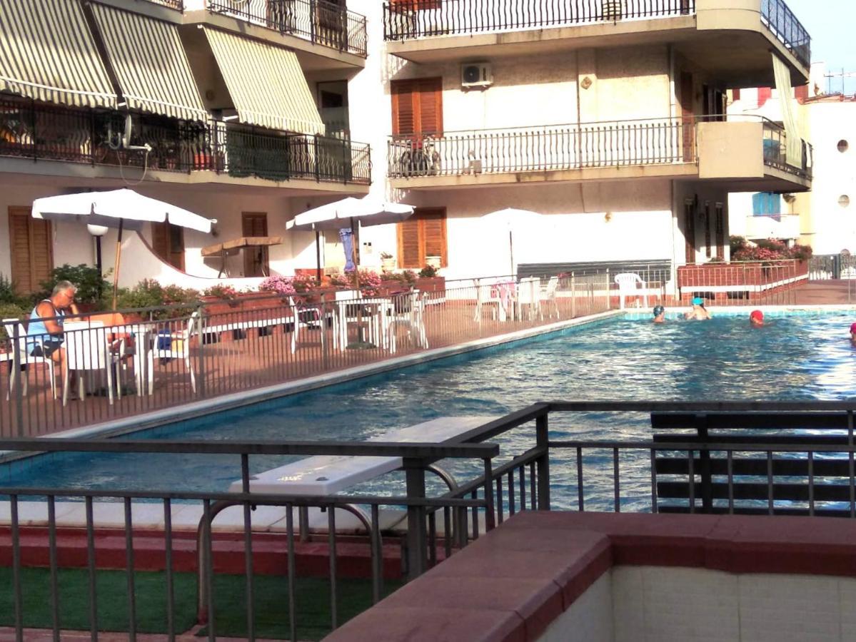 Apartamento Naxos Charming Penthouse With Swimming Pool X6 Giardini-Naxos Exterior foto